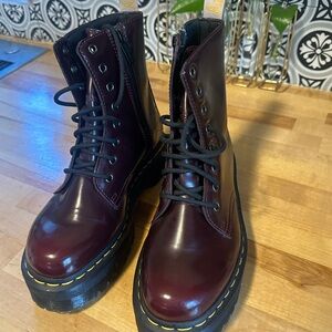 Dr. Martens Jadon II Platform boots